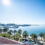 Charming On Riva Promenade Apartment *